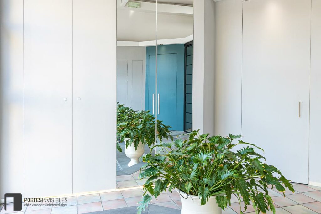 Armoire invisible 2 vantaux
