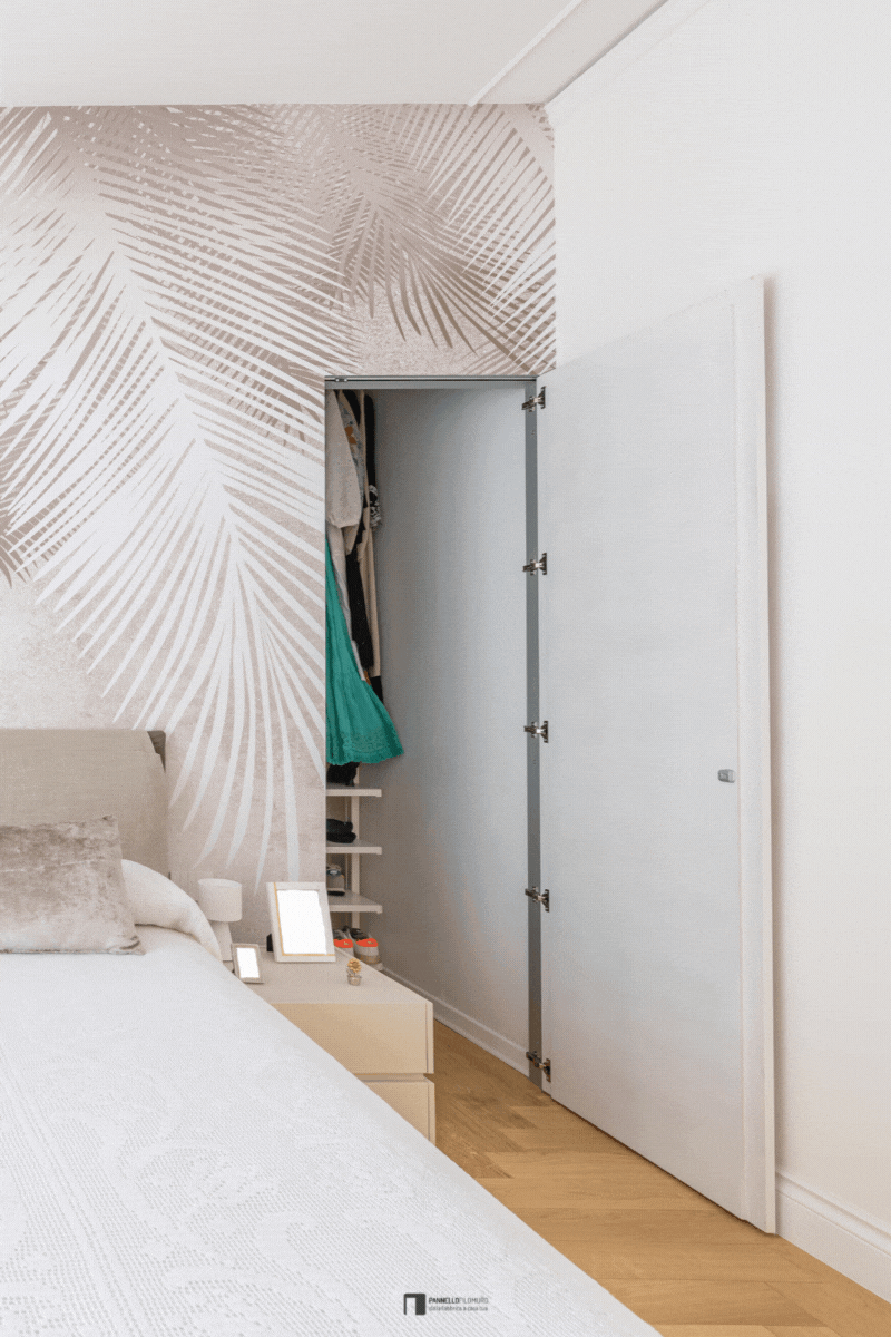 Armoire invisible 1 vantail avec bouton extractible